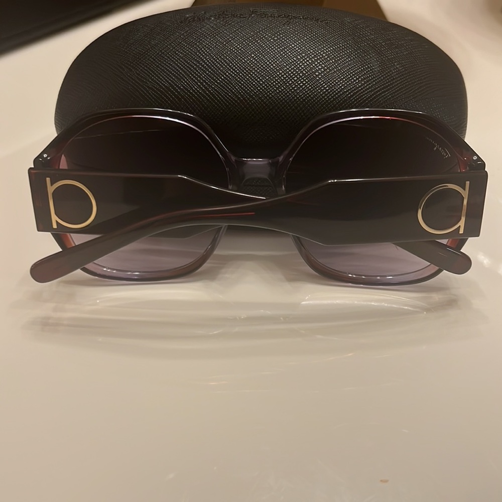 Salvatore Ferragamo™ - Picture 2 of 7